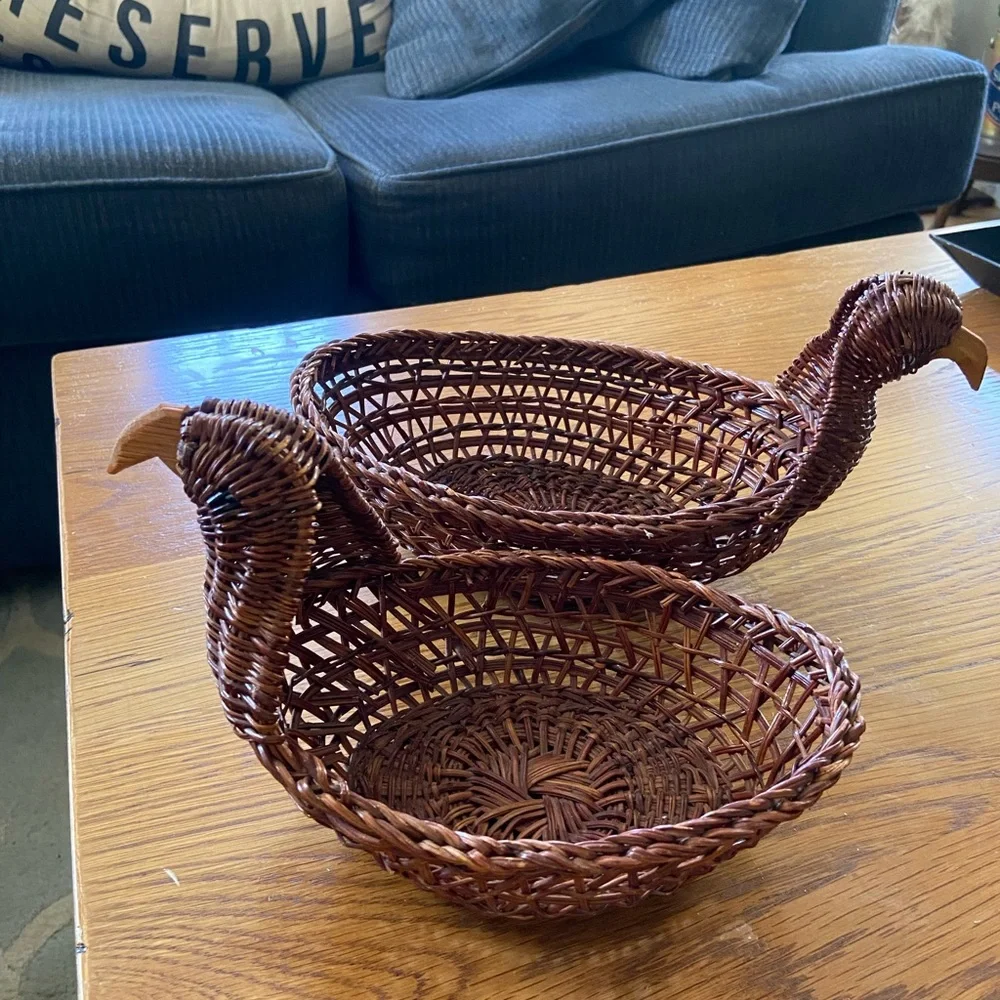 2 Vintage Wicker Birds Baskets